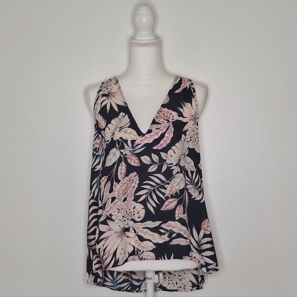 Lush Navy Tropical Print Sleeveless Casual Blouse